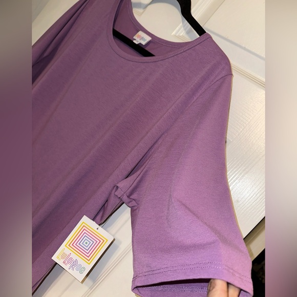 NWT Lularoe Womens Sz 3XL Short Sleeve T Shirt Light Purple Poly Spandex Stretch - Picture 3 of 6